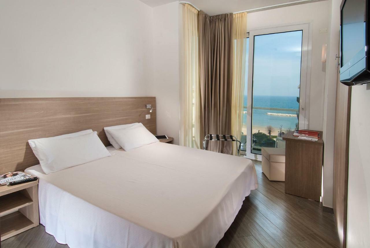Hotel Atlantic & Spa Gabicce Mare Exterior foto